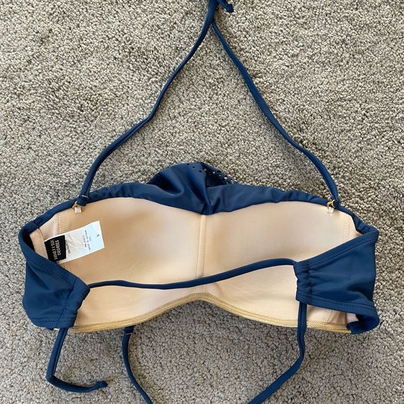 Bikini Set - Picture 2 of 5